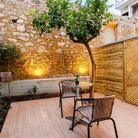 Uncover Kalamata's Hidden Gem - Cosy Nest *