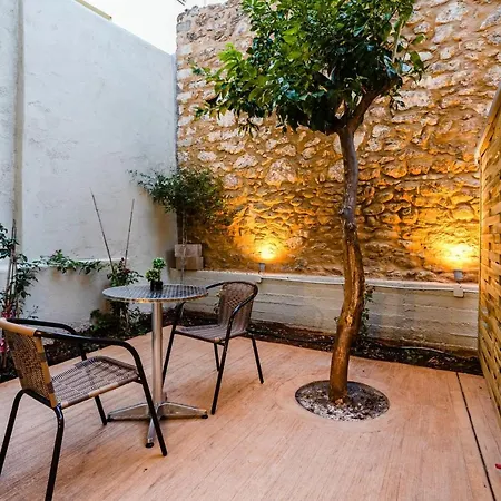 Apartment Uncover Kalamata's Hidden Gem - Cosy Nest *
