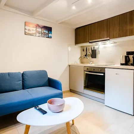 Uncover Kalamata's Hidden Gem - Cosy Nest Lägenhet *