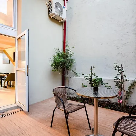 Uncover Kalamata's Hidden Gem - Cosy Nest