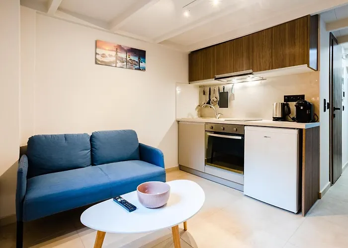 Uncover Kalamata's Hidden Gem - Cosy Nest Apartman *
