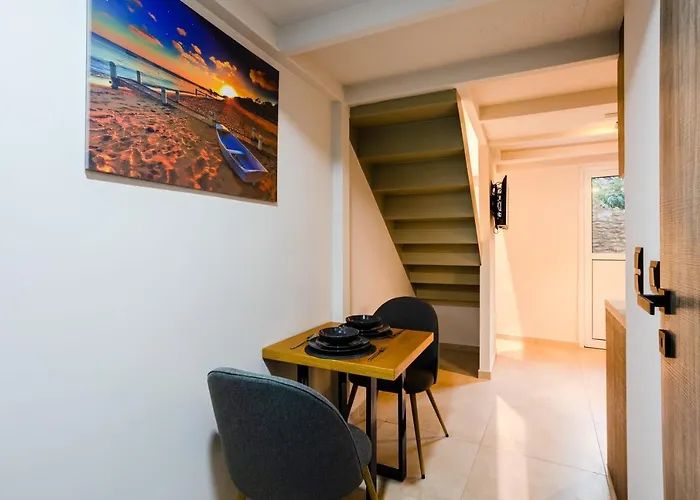 Uncover Kalamata's Hidden Gem - Cosy Nest Apartman